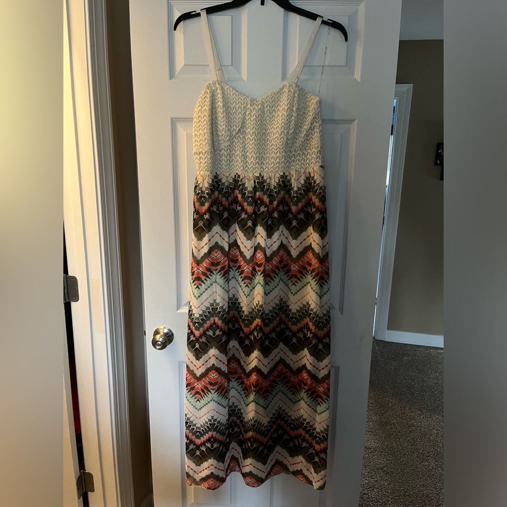 Ladies size 1XL dress.  New